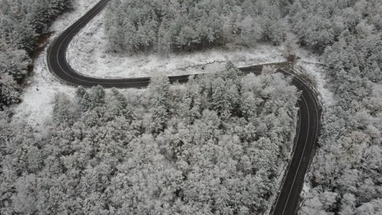 Yoğun Kar Yağışı Kazdağları'nı Beyaza Bürdü