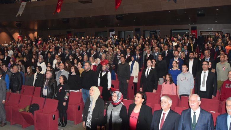 Balıkesir'de Öğretmenler Günü Coşkusu