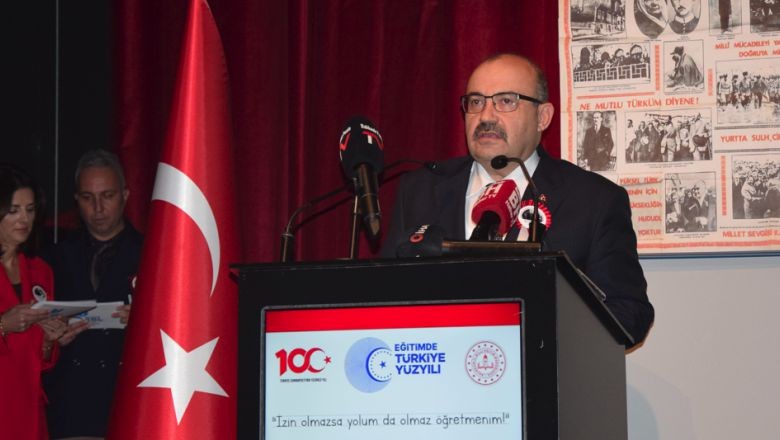 Balıkesir'de Öğretmenler Günü Coşkusu