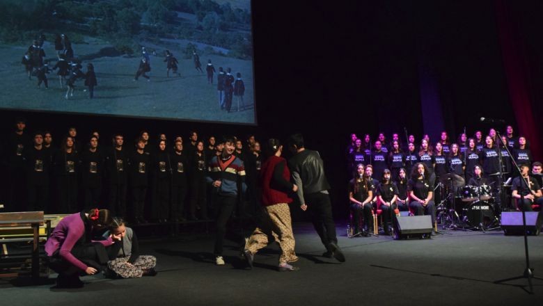 Balıkesir'de Öğretmenler Günü Coşkusu