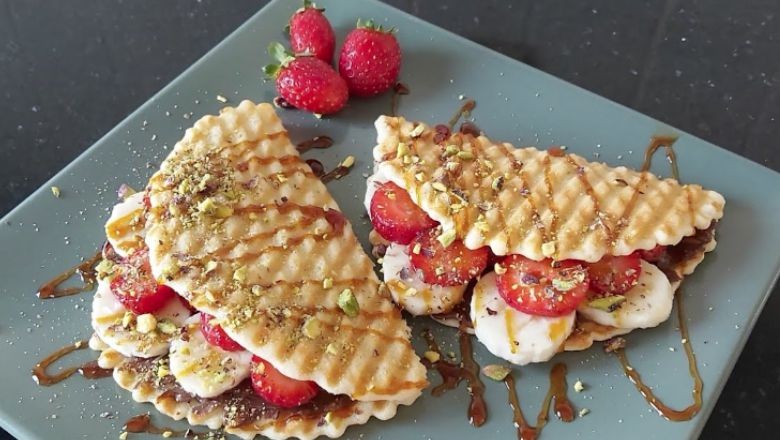Tost Makinesinde Waffle Yapımı