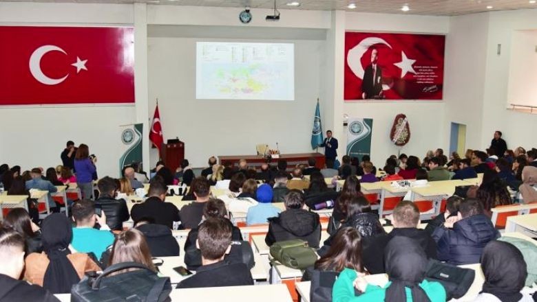 Rektör Oğurlu: 'En Az Bir Tane Türk Dili Öğrenin'