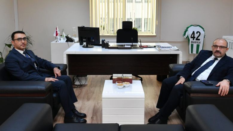 Vali Ustaoğlu, Balıkesir Basın İlan Kurumu'nu Ziyaret Etti