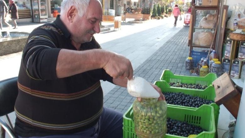 Balıkesir'de Kırma Zeytin Hazırlığı Başladı