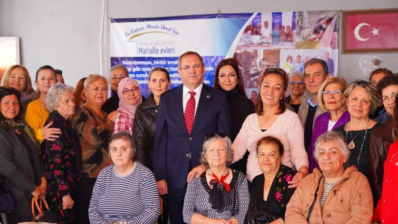 Ayvalık Mahalleevleri'nden Yılbaşı Pazarı