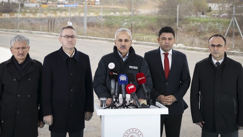 Bakan Uraloğlu Kuzey Marmara Otoyolu’nda İncelemeler Yaptı