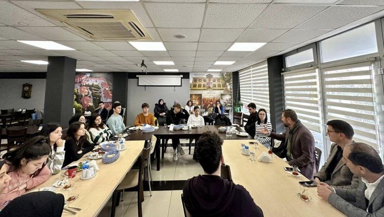 Başkan Yavaş'tan Öğrencilere Motivasyon Kahvaltısı