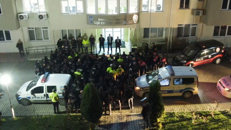 Burhaniye’de 26 Araç Sürücüsüne 76 Bin Lira Ceza