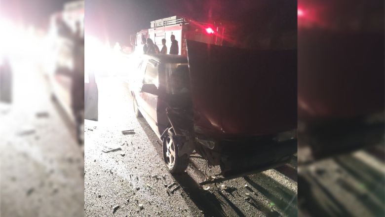 Burhaniye'de 4 Aracın Karıştığı Trafik Kazası Meydana Geldi
