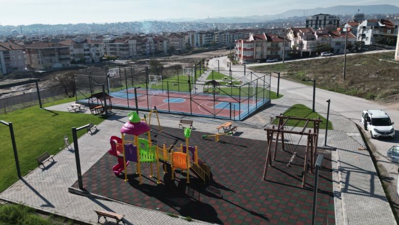 Karesi’de Semt Spor Sahaları Açılıyor