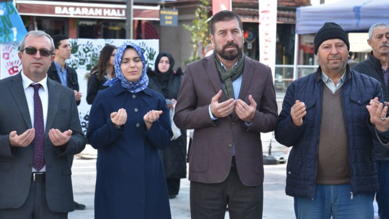 Sındırgı'da İmam Hatipli Öğrencilerden Filistin'e Destek Kermesi