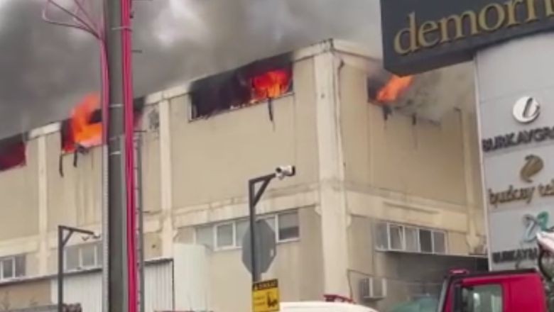 Tekstil Fabrikasındaki Yangın: 30 İtfaiye Müdahale Ediyor