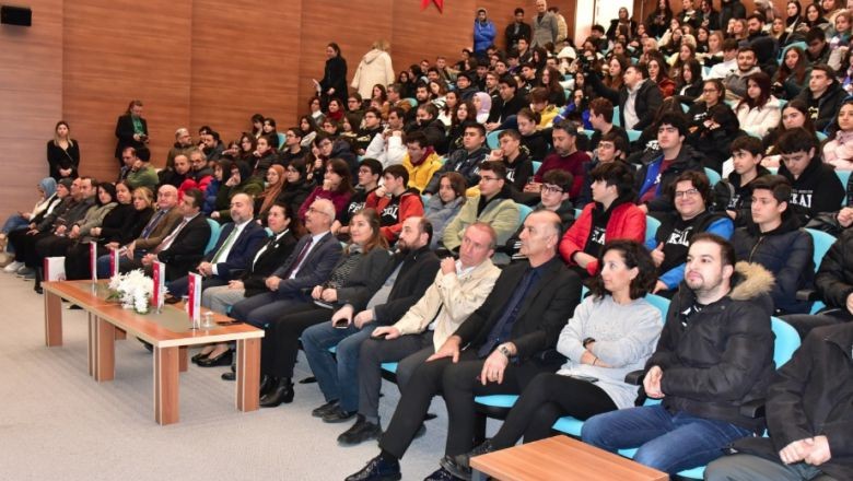 BAÜN'de Dünyayı İlgilendiren Belgesel Sunumu