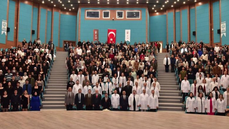 BAÜN'ün Hekimleri Beyaz Önlüklerini Giydi