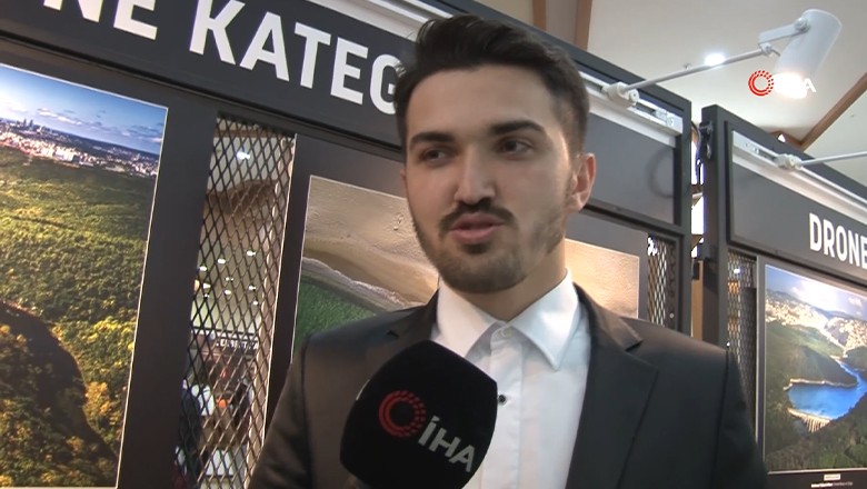 Düğünleriden Çıkıp Ödül Törenine Geldiler.