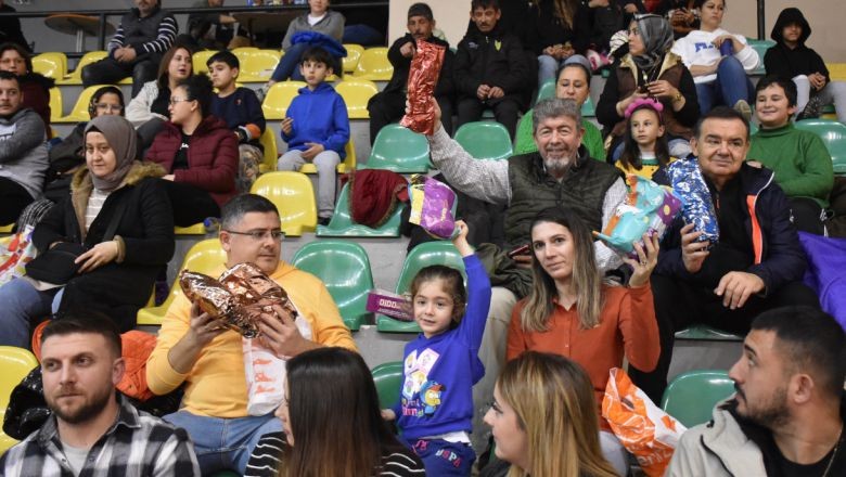 Gürespor'un Galibiyeti Depremzedelere Umut Oldu