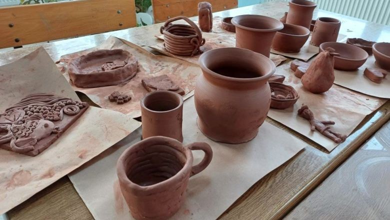 Öğrencilerin Yaratıcılığı Kil Atölyesinde Hayat Buluyor