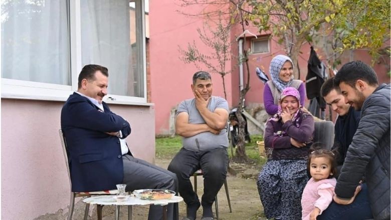 Yücel Yılmaz'ın Köy Sakinleriyle Sofrada Buluştu