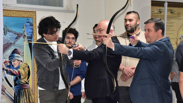 BAÜN'lü Gençler Okçuluğu Öğreniyor