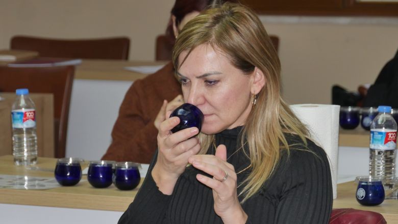 İspanyollardan Balıkesir'in Zeytinyağına Tam Not!