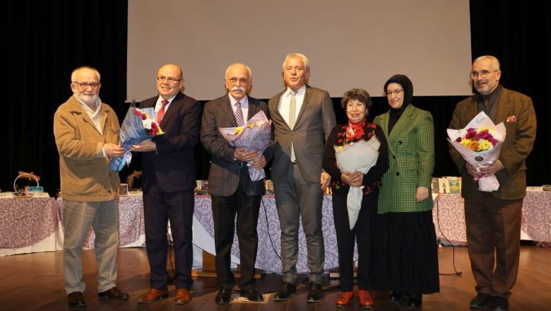 1923 Kitap Çocuklara Dağıtıldı