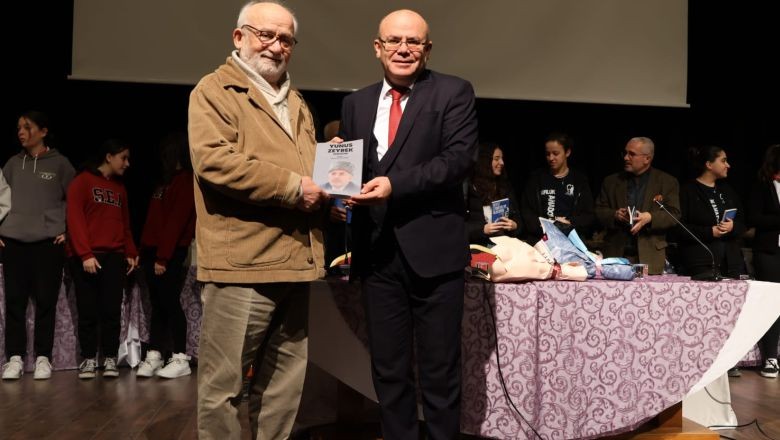 1923 Kitap Çocuklara Dağıtıldı