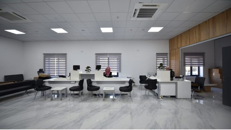  KARESİ BELEDİYESİ YENİ BİNASINDA
