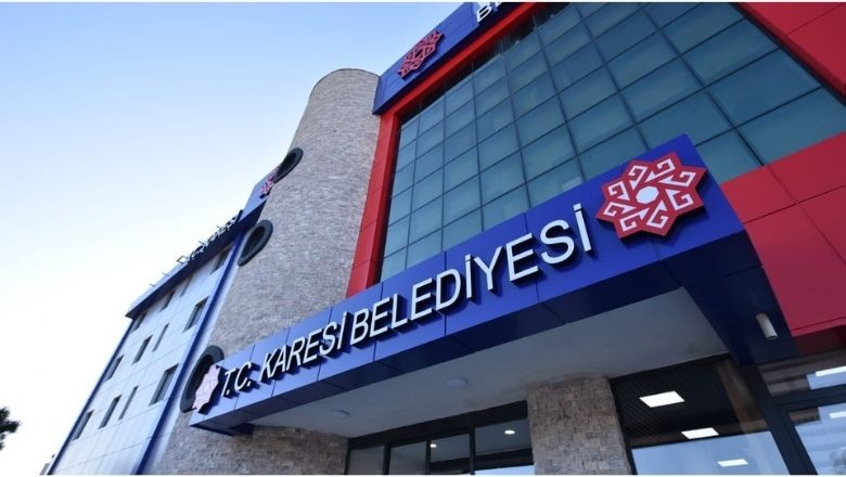  KARESİ BELEDİYESİ YENİ BİNASINDA