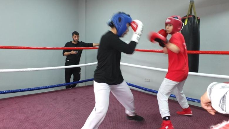 Balıkesirli Boksörler Türkiye Şampiyonası'na Gidiyor