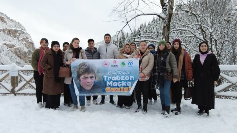 Kepsut Öğrencilerinden Şehit Eren Bülbül'e Vefa