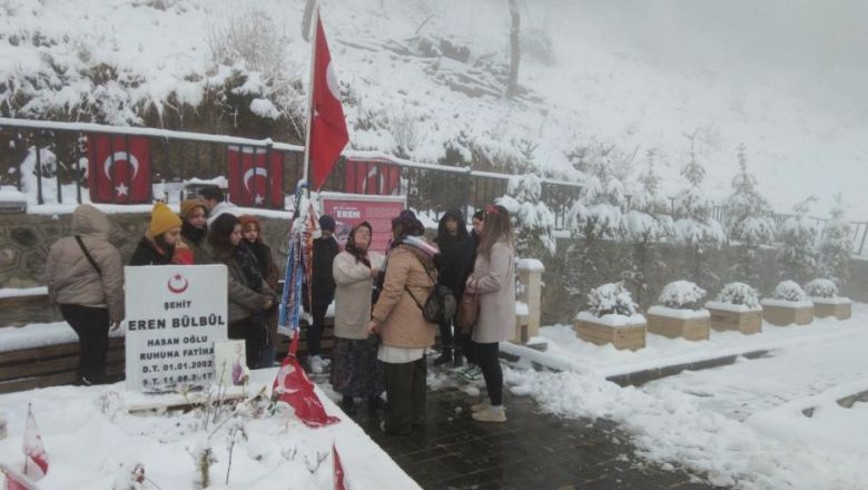 Kepsut Öğrencilerinden Şehit Eren Bülbül'e Vefa