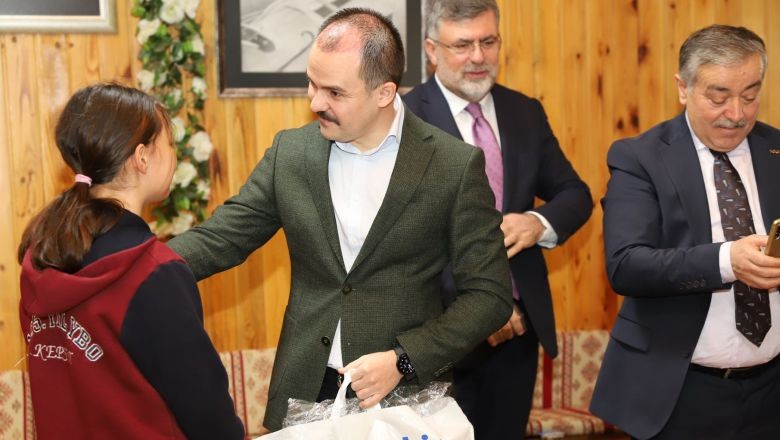 Kızılay'dan Öğrenciler Yardım Eli