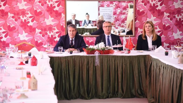 Müdür Tatlı Öğretmenlerle Edremit'te Buluştu