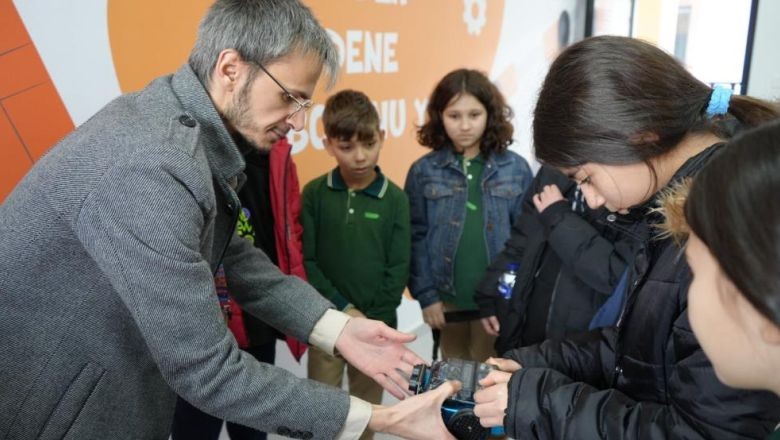 Sındırgı Bilim Merkezi'ne Öğrencilerden Yoğun İlgi