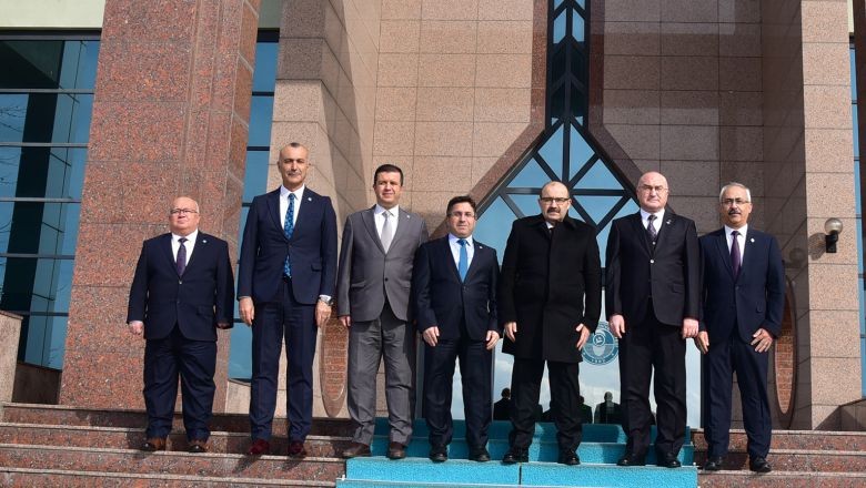 Vali Ustaoğlu Balıkesir Üniversitesini Gezdi
