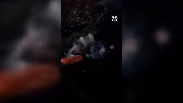 Vapurdan Denize Düşen Vatandaşı Seyyar Satıcı Kurtardı
