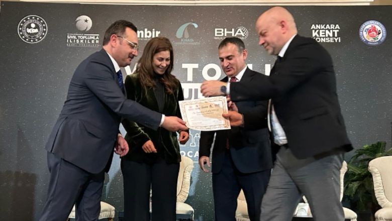 Akyürek'e Ankara'da Teşekkür Beratı