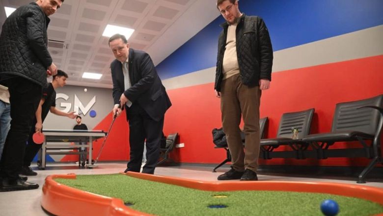 Başkan Orkan DGM’de Oyuncularla Buluştu