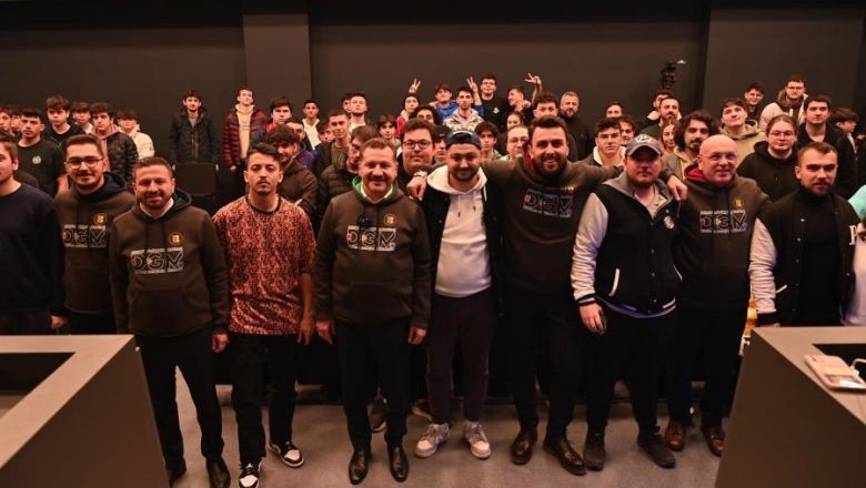 Türkiye'nin En Büyük E-spor Sahnesi Balıkesir'de