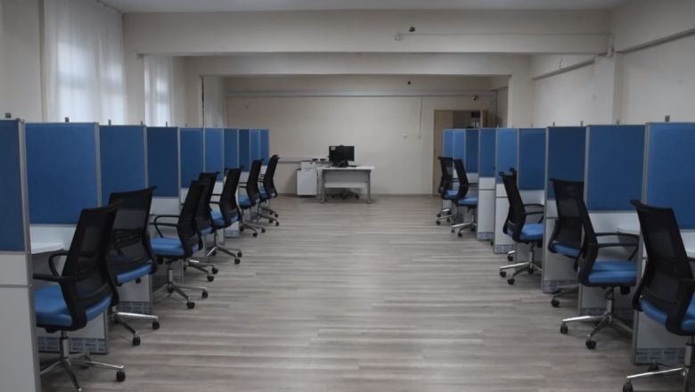 Dursunbey'de E-Sınav Merkezi Hizmete Açıldı