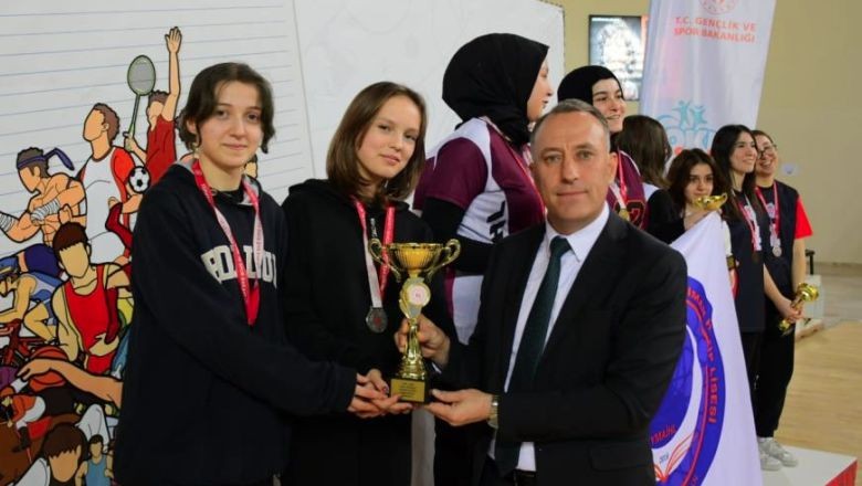 Balıkesir’de Okul Sporları Heyecanı Devam Ediyor