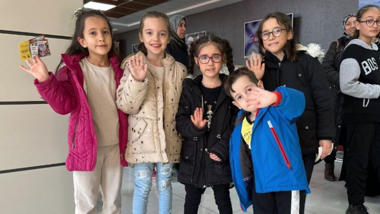Altıeylül'de Tiyatro Günleri Başlıyor