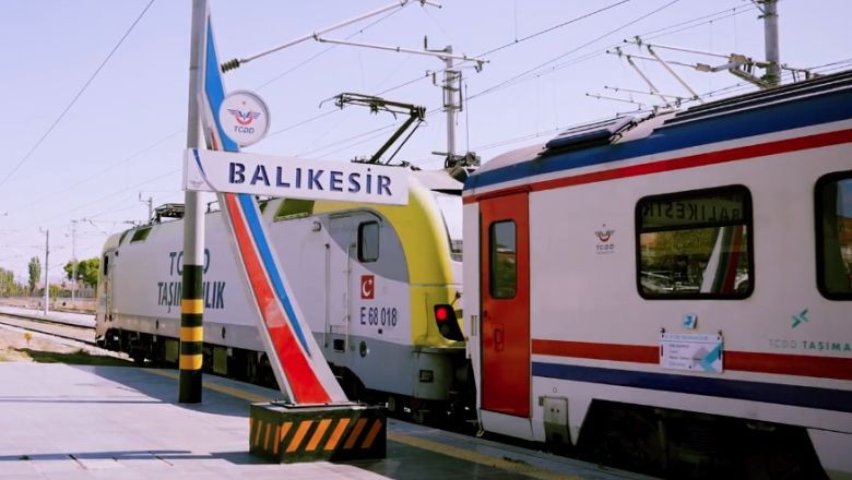 Balıkesir'de Tren Yolculuğu Yapmanın Keyfi