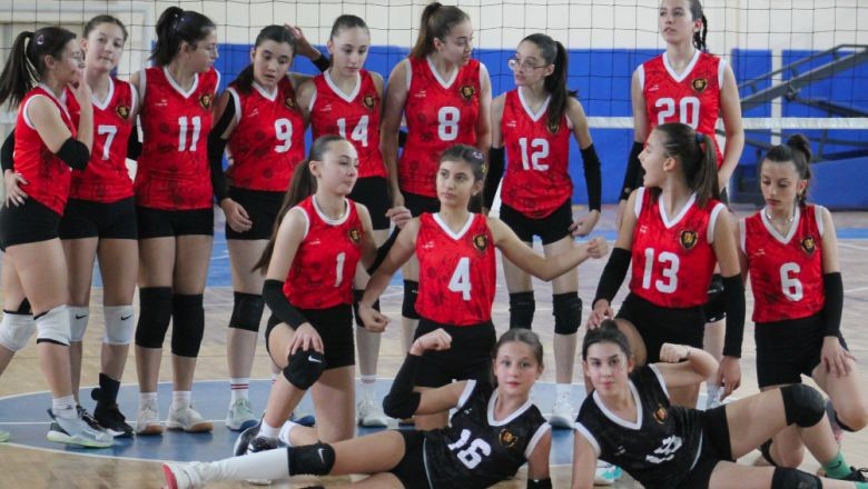 Burhaniye’de Voleybol Turnuvası Başlıyor