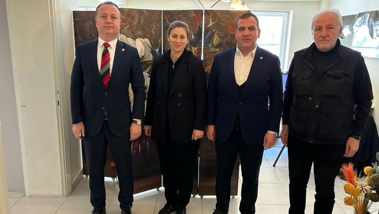 İYİ Partili Aytekin Akyürek'e Geçmiş Olsun Dileklerini İletti
