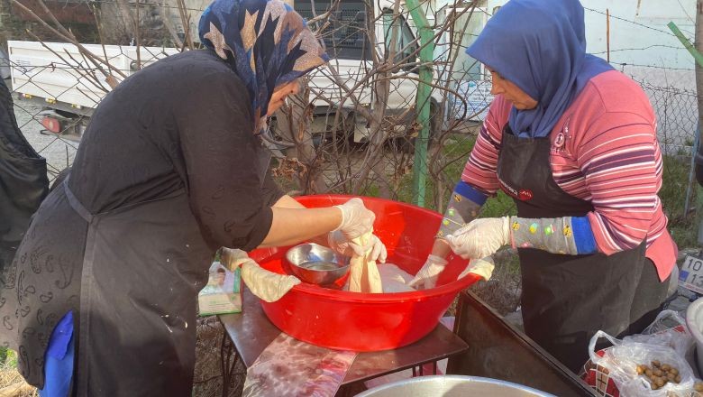 Balıkesir'de Havalar Güzelleşti Lokma Hayırları Başladı