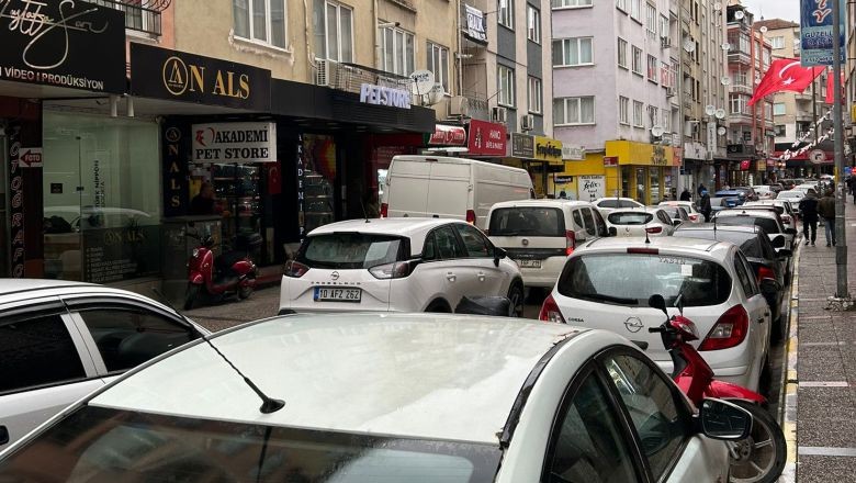 Balıkesir'de Trafiğin Tıkandığı Saatler