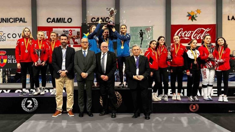 Balıkesirli Sporcular İspanya'dan Zaferle Döndü