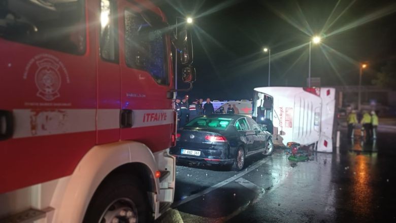 Edremit'te Feci Kaza! Bir Ölü Birden Fazla Yaralı
