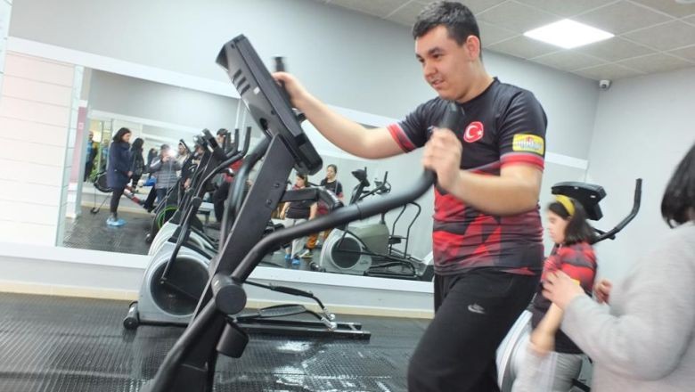 Engelli Gençler Sporla Eğleniyor